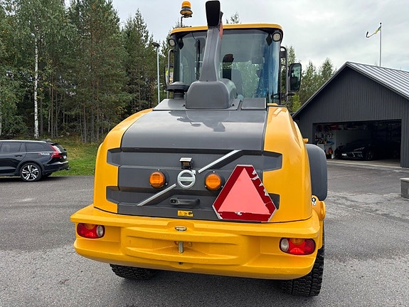 Hjullastare Volvo L45G - Skopa + Gafflar 4 of 5