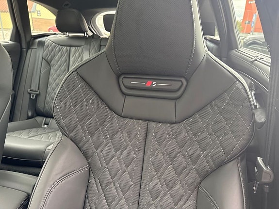 Audi A6 15 of 17