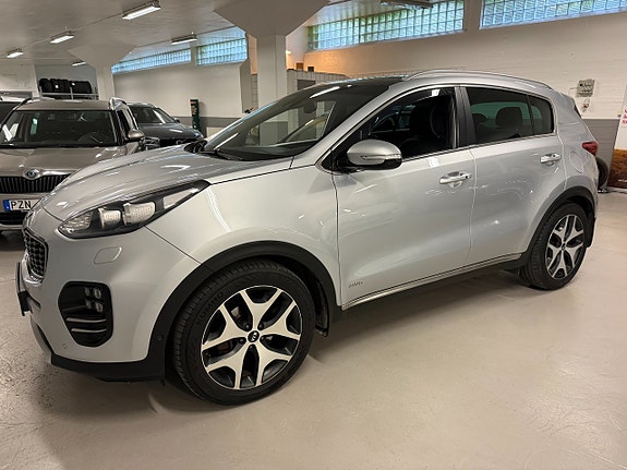 Kia Sportage 2 of 10