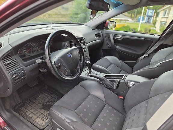 Volvo V70 9 of 11