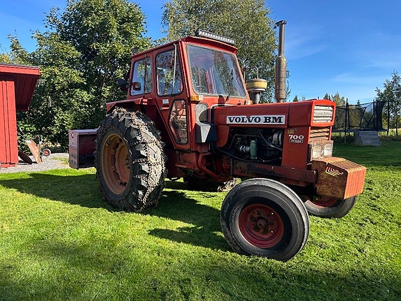 Traktor Volvo BM T 700 med snöslunga 2 of 5