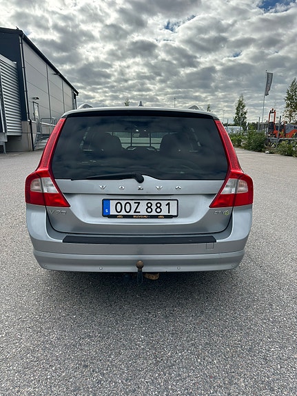 Volvo V70 5 of 9
