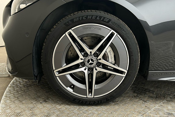 Mercedes-Benz C300 e 12 of 26