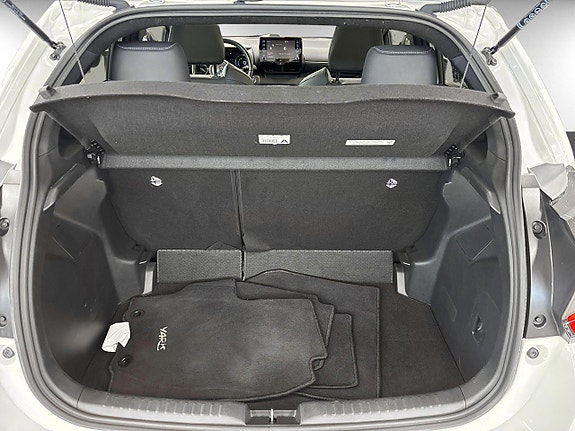Toyota Yaris 14 of 17