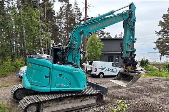 Kobelco SK140 SRLC-7 3 of 5