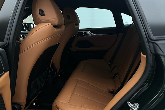 BMW i4 13 of 26