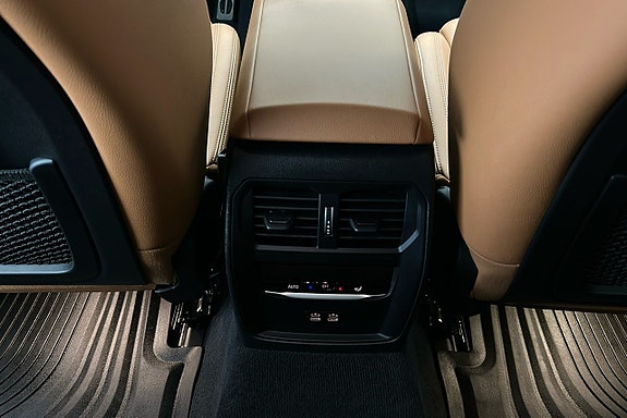 BMW i4 20 of 26