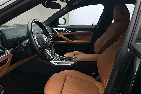 BMW i4 10 of 26