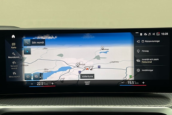 BMW i4 8 of 26