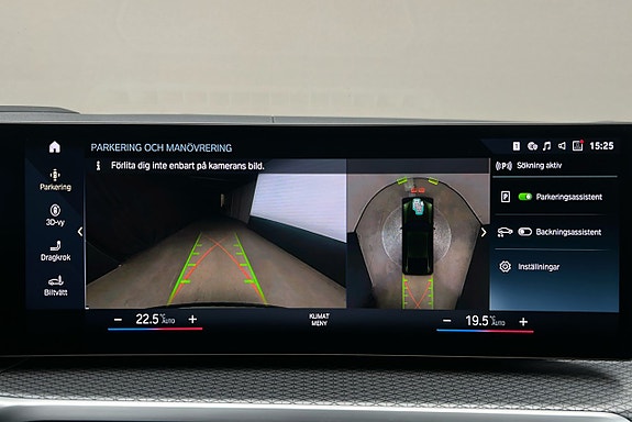 BMW i4 23 of 26