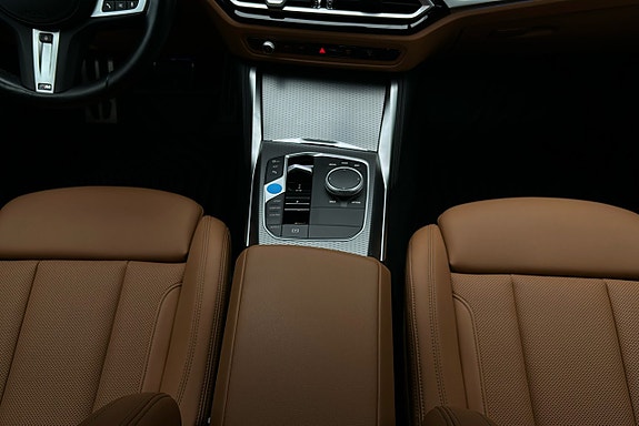 BMW i4 9 of 26