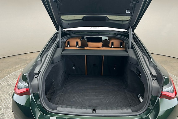 BMW i4 14 of 26
