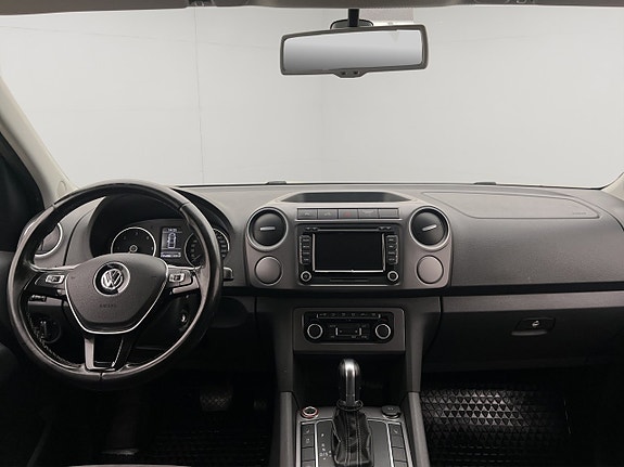 Volkswagen Amarok 18 of 30