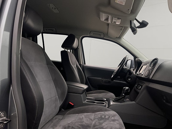 Volkswagen Amarok 30 of 30