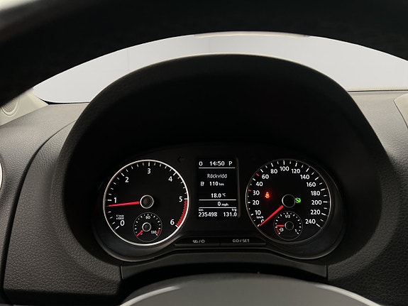 Volkswagen Amarok 22 of 30