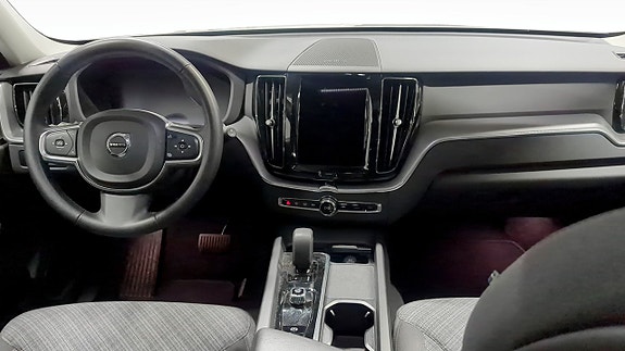 Volvo XC60 4 of 11