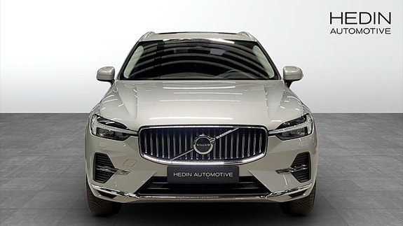 Volvo XC60 8 of 11