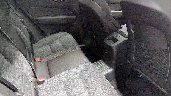 Volvo XC60 5 of 11
