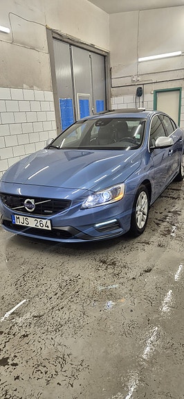 Volvo S60 3 of 9