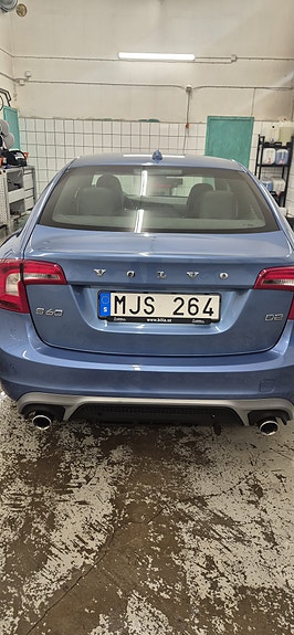Volvo S60 5 of 9