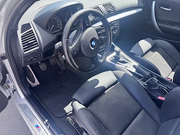 BMW 120d 6 of 8