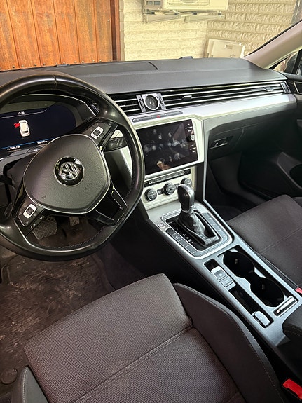 Volkswagen Passat 5 of 7