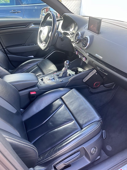 Audi S3 6 of 7
