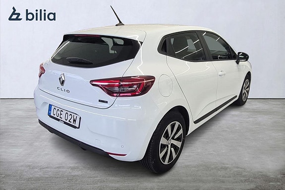 Renault Clio 19 of 21