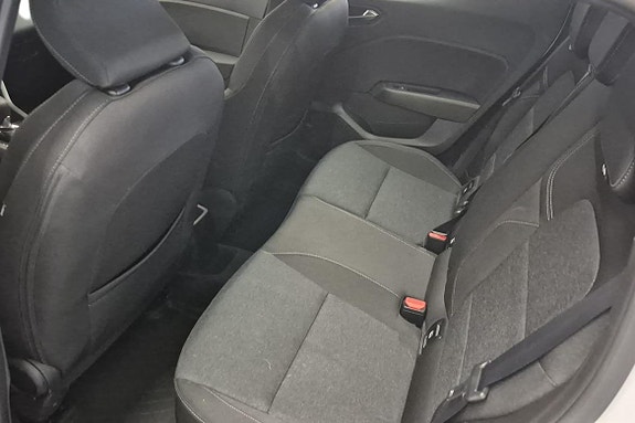 Renault Clio 13 of 21
