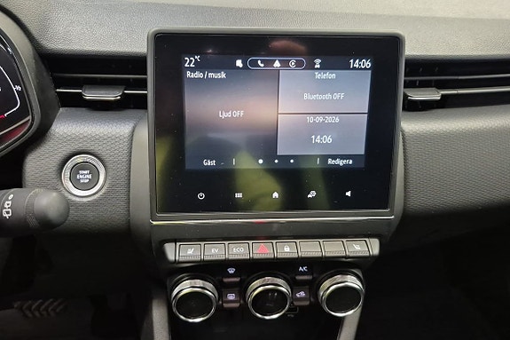 Renault Clio 15 of 21