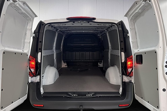 Mercedes-Benz Vito 114 8 of 16