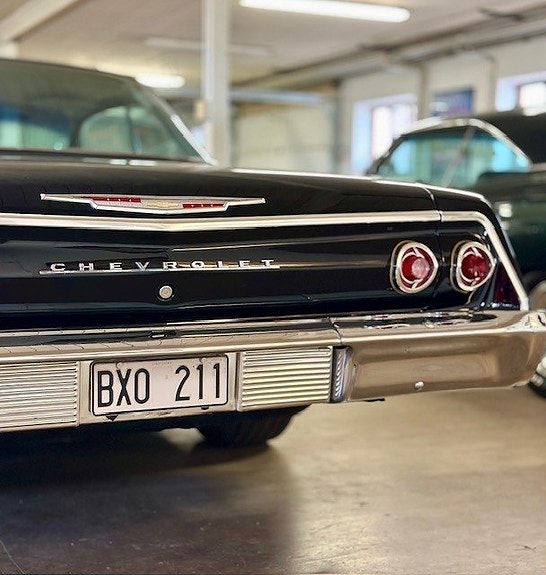 Chevrolet Bel Air 2 of 18