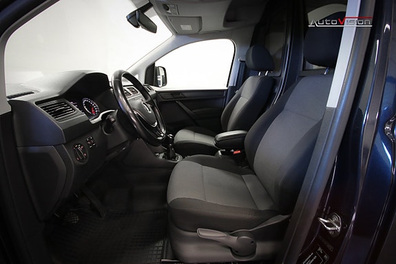 Volkswagen Caddy 24 of 24