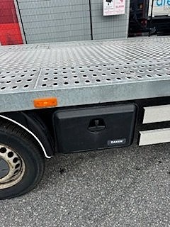 Volkswagen Crafter 8 of 9