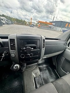 Volkswagen Crafter 7 of 9