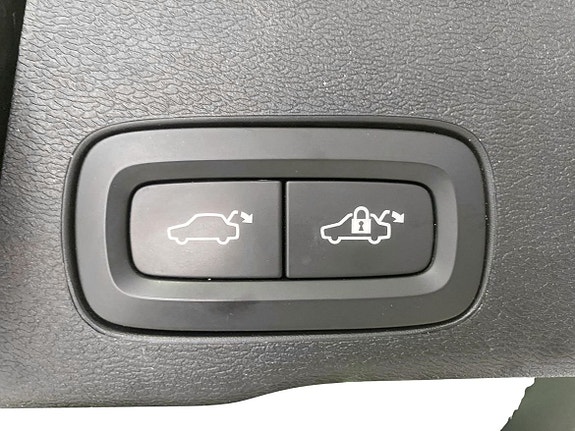 Volvo XC60 29 of 30