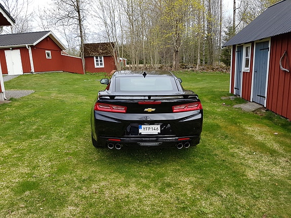 Chevrolet Camaro 3 of 5