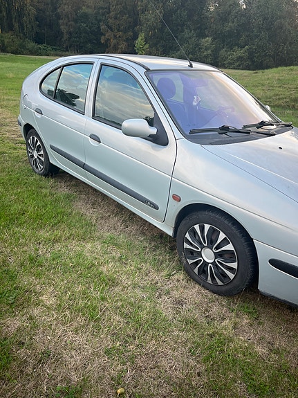 Renault Megane I 4 of 7