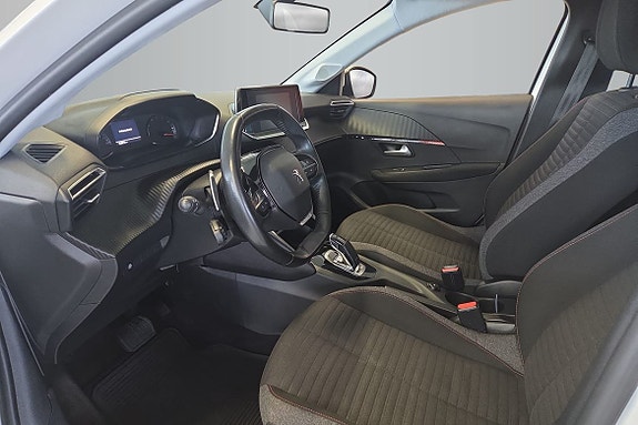 Peugeot 208 10 of 13