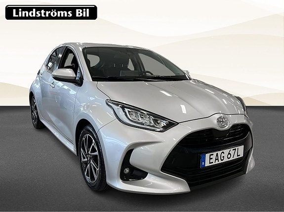 Toyota Yaris 3 of 21
