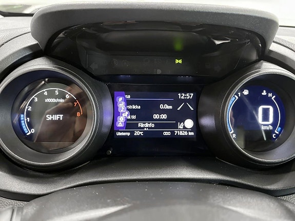 Toyota Yaris 15 of 21