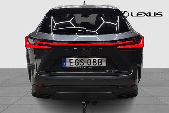 Lexus NX450h+ 3 of 17