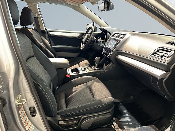Subaru Outback 10 of 23
