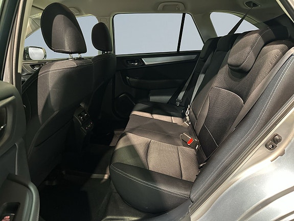 Subaru Outback 13 of 23
