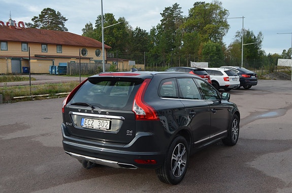 Volvo XC60 6 of 23
