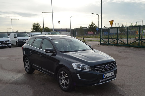 Volvo XC60 9 of 23