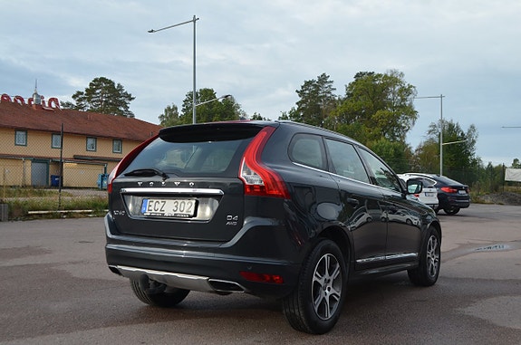 Volvo XC60 7 of 23