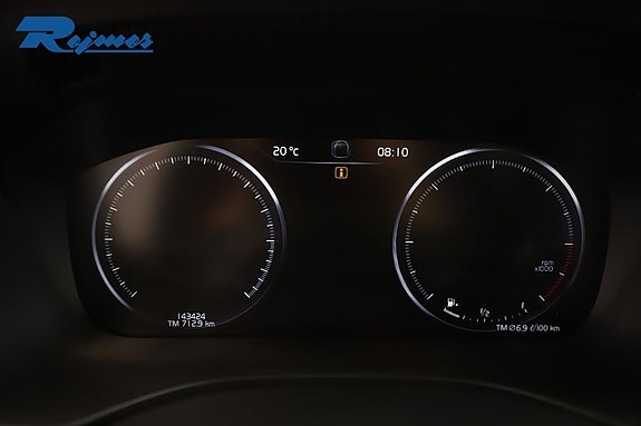 Volvo XC60 13 of 24