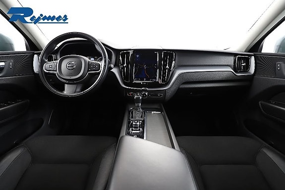 Volvo XC60 2 of 24