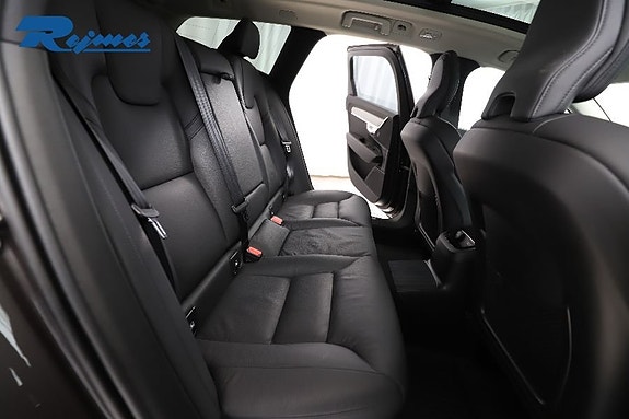 Volvo V90 10 of 25